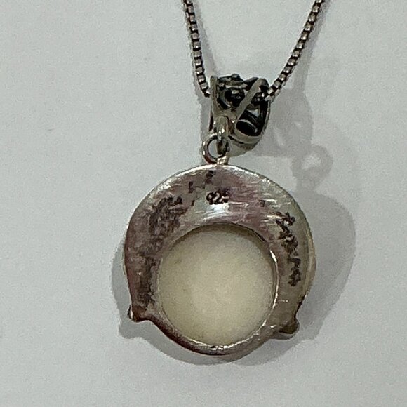 Sterling Silver Peridot Gemstone Goddess Moon Face Pendant Necklace - Picture 3 of 6